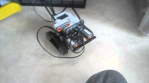 Lego NXT 2.0 Obstacle Avoidance