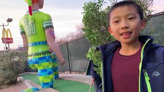 Peter Pan Mini Golf in Austin Texas (bons footage)
