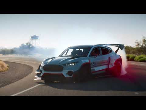 Ford Mustang Mach E 1400 goes drifting