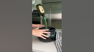 DIY self pouring cauldron! Easy and cute Halloween decor