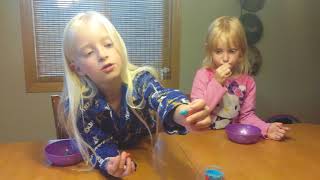 Aubrey & Adelyn Trolli Sour Brite Dipn Crawlers Vs Kadunks