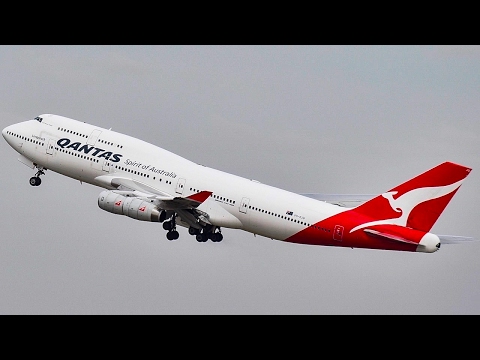 loud-qantas-747-400-rolls-royce-rb211-takeoff-from-melbourne-airport