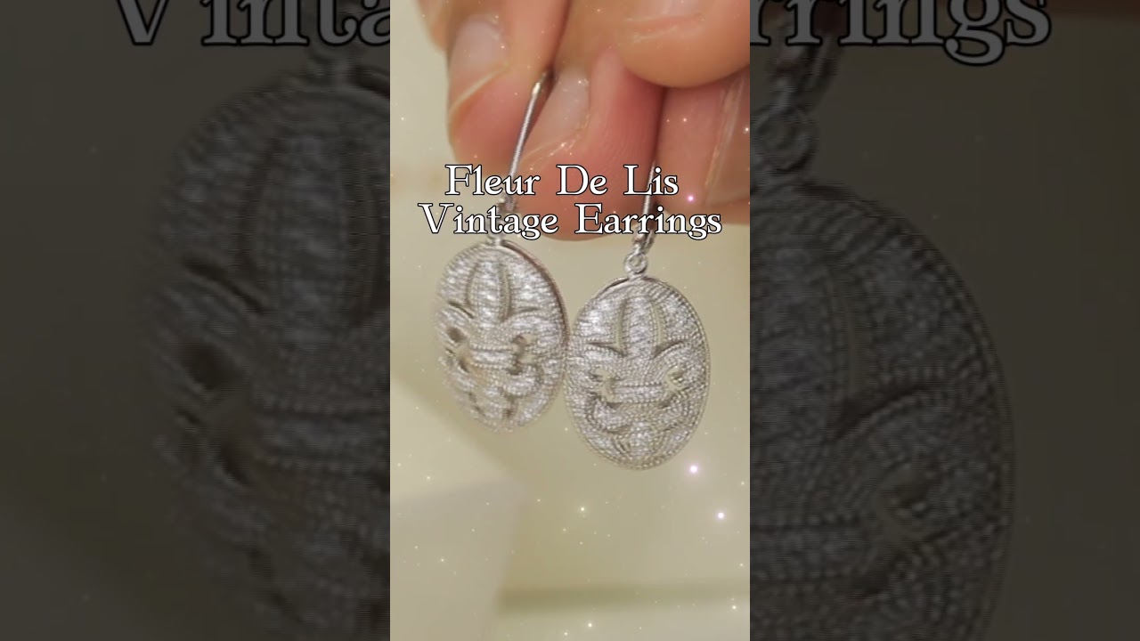 Dive into Our Fleur De Lis Vintage Earrings ✨🌹🕰️