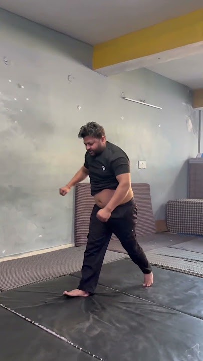 Download lagu amazing 89 kg weight doing backflip somersault