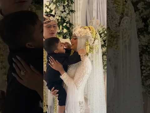 Syaki nangis minta Nadya ganti baju #wedding #Nadya