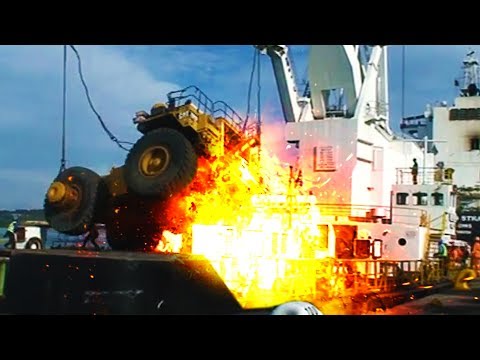 💥 Heavy Machinery FAILS and ACCIDENTS Caught on Tape