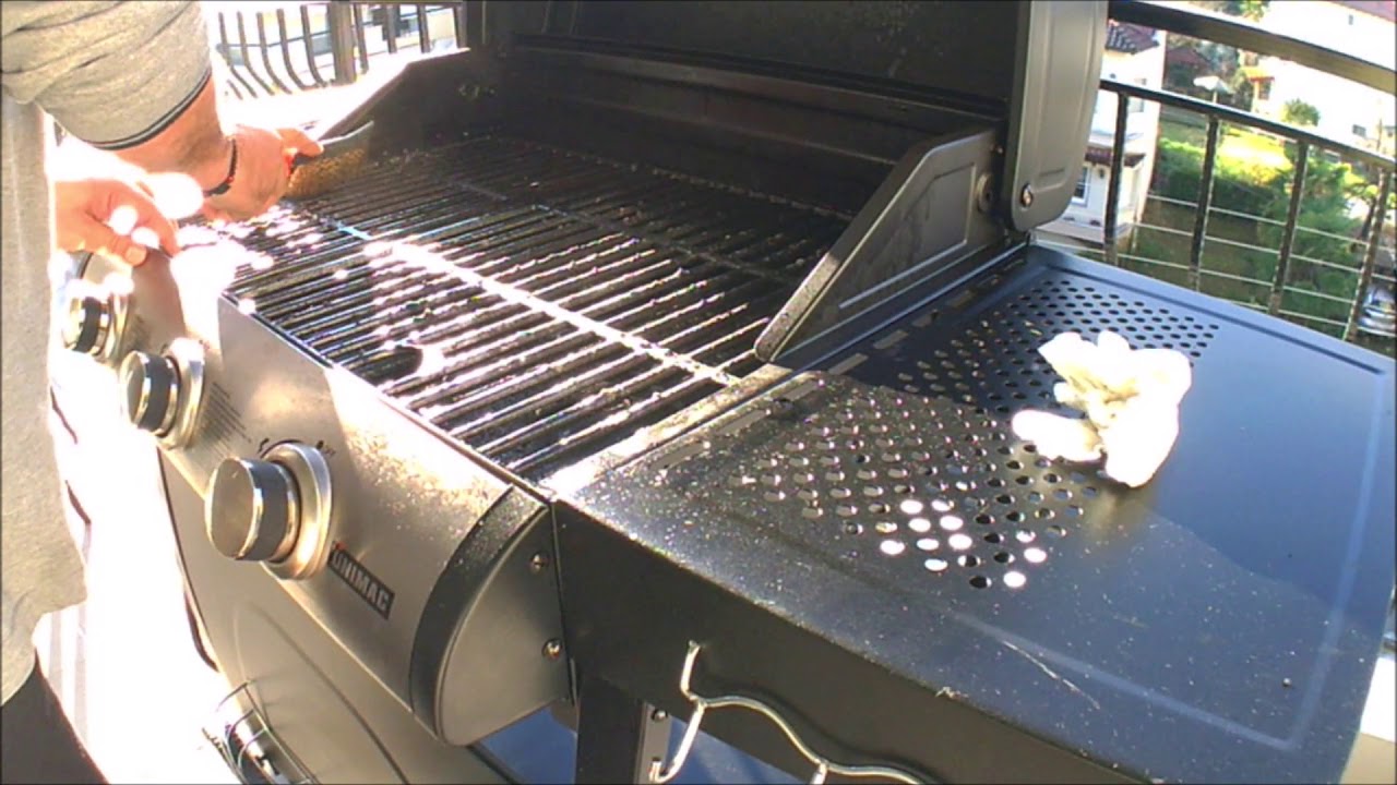 Bbq Πως καθαρίζουμε την ψησταριά υγραερίου How to Clean a Gas Grill