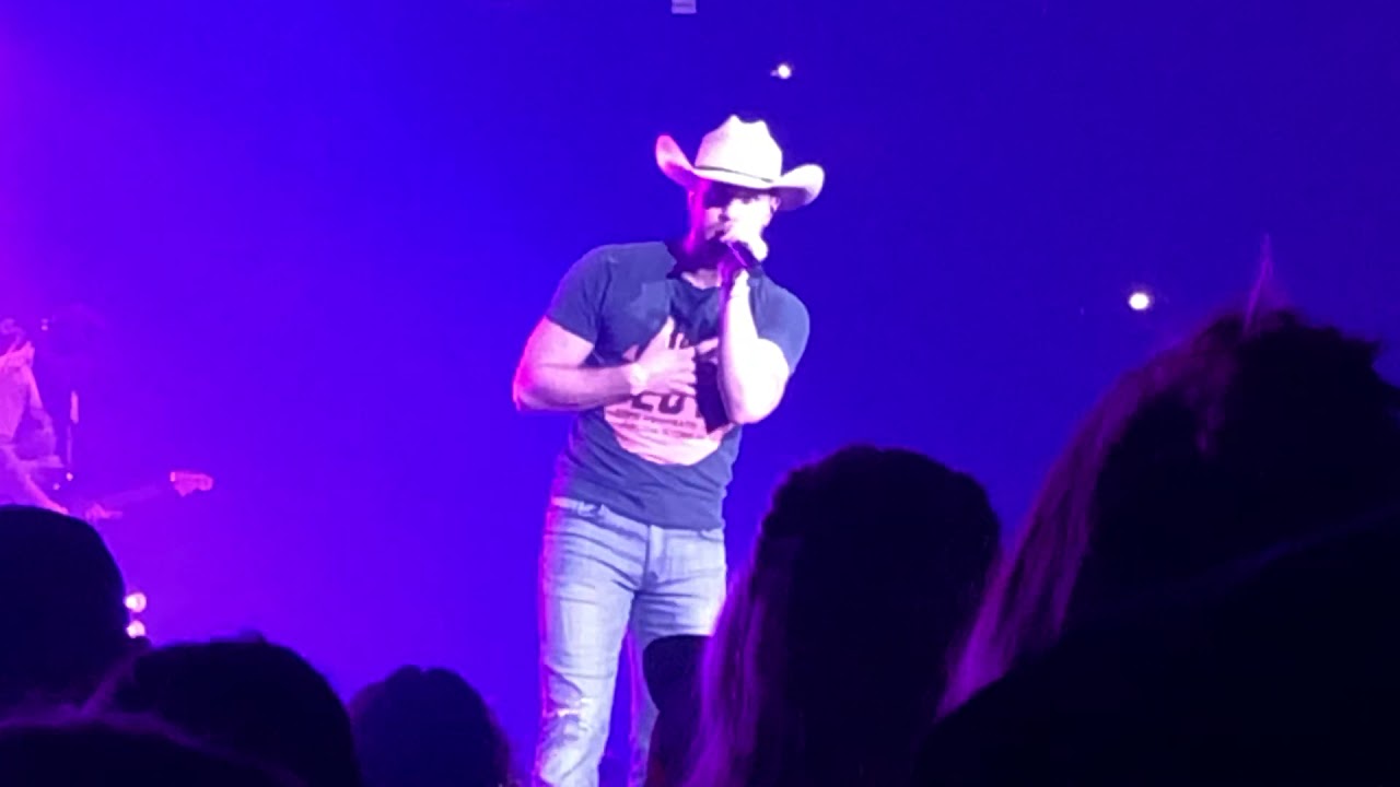 Dustin Lynch Ridin’ Roads live in Spokane YouTube