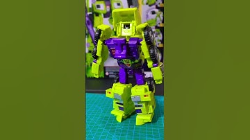 Transformers Constructicon transformation #shorts #transformers #constructicons #G1 #fyi #toy