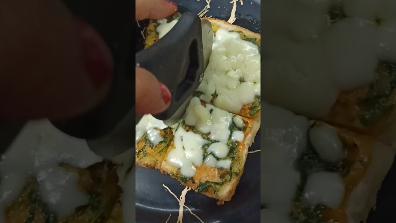 CHEESE GARLIC BREAD 