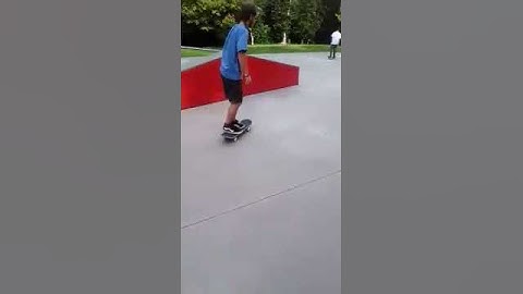 frontside boardslide 180 out