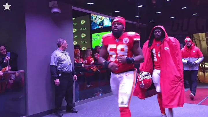 Chiefs return to locker room after 40–9 romp over Raiders