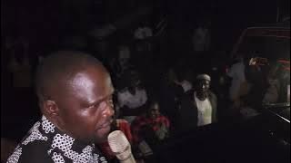 Not rain or darkness can make people run away from Bosmic's campaign