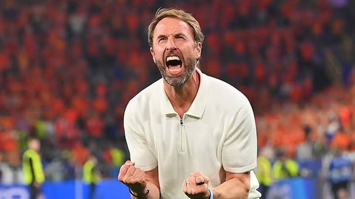 Gary Neville Wants Southgate to Stay: SIX-Year Deal Proposal!