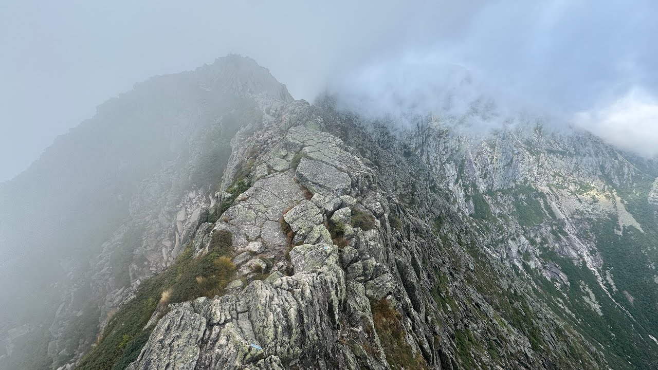 The Edgiest Trail in New England, Katahdin Knife Edge - YouTube