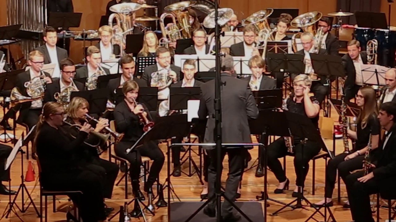 Bavarian Symphonic Winds - Fanfareorchester Bayern - Glimpses of a Life auf YouTube ansehen Bavarian Symphonic Winds - Fanfareorchester Bayern - Glimpses of a Life auf YouTube ansehen