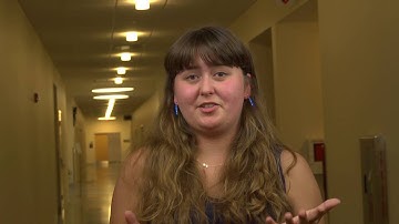 Hallway Chat: Cheyenne
