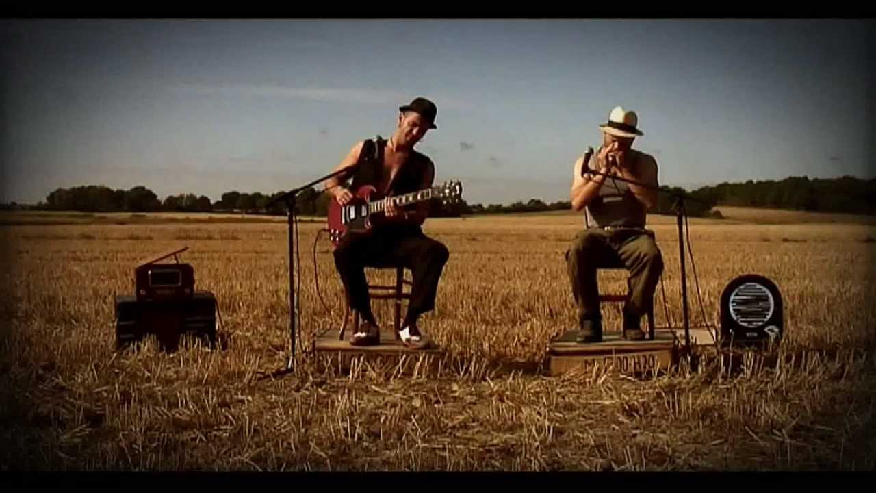 Blackberry'n mr Boo Hoo