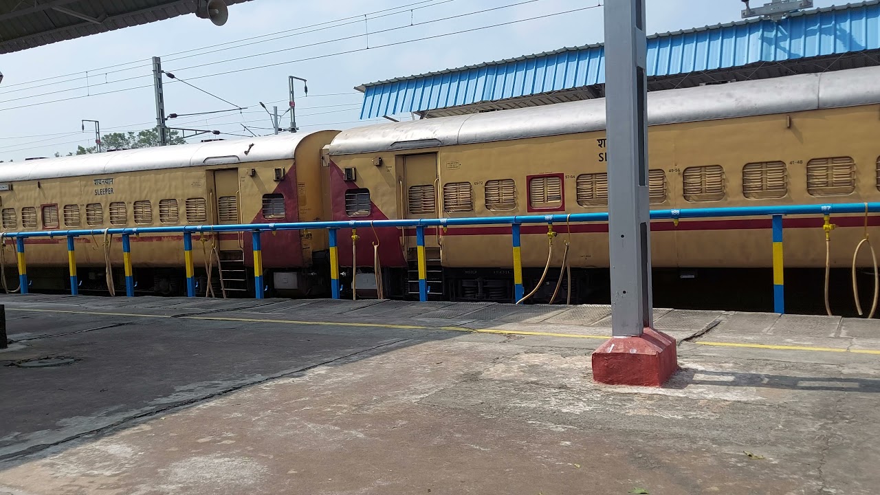 Cholan Express Announcement at Mayiladuthurai Junction 😍🤩🥰