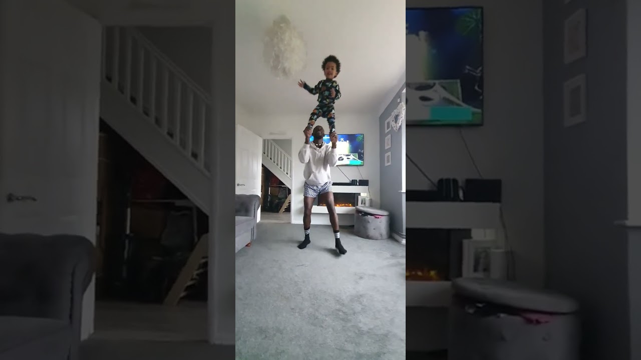 Oneface Mapacha  - MUAY THAI BOXING FITNESS AND ACROBATICS TRAINING TIME AT HOME GYM 