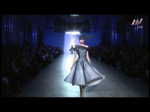 V&A Fashion In