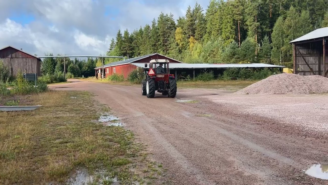 Traktor med lastare NEW HOLLAND 45-66/3435