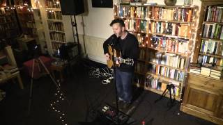 Pretending To Sleep | Atlum Schema at The Tree House Bookshop
Live at the launch show of Year 0 in March 2014 at The Tree House Bookshop in Kenilworth, UK.
Listen to the album: https://andymort.bandcamp.com/album/year-0
🎥 Paul Duffy Pretending To Sleep | Atlum Schema at The Tree House Bookshop