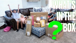 OPENING A GIANT MYSTERY BOX THAT CAME IN THE MAIL | DON'T OPEN THE WRONG BOX! WHAT'S IN THE BOX?!