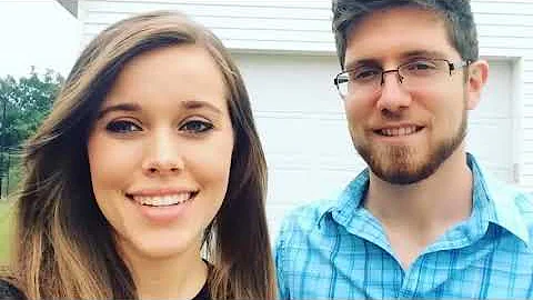 Ben Seewald's haircut has everyone buzzing! Look out his new look!