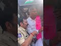 ఎందుకు ఆపుతున్నావ్..