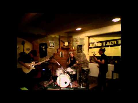 maf trio levice