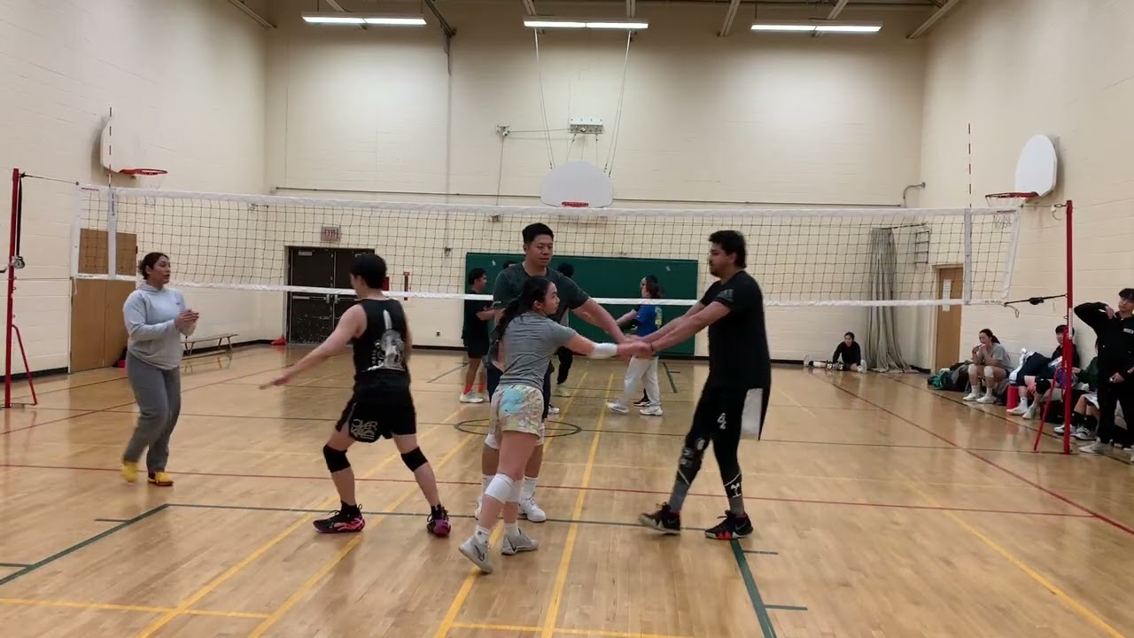 W1 - Jo’s WonTongs vs Undecided