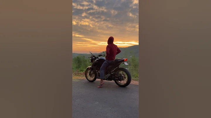 Sunset ❤️😍🌅 #short #reel #sunset  #goldenhour #nature #bike #bikelover #bikelife