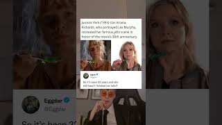 Jurassic Park (1993) star Ariana Richards, who portrayed Lex Murphy, recreated her famous jello