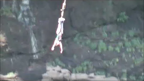 Deborah's Jan Burrs Bungie @ Victoria Falls 2009 D...