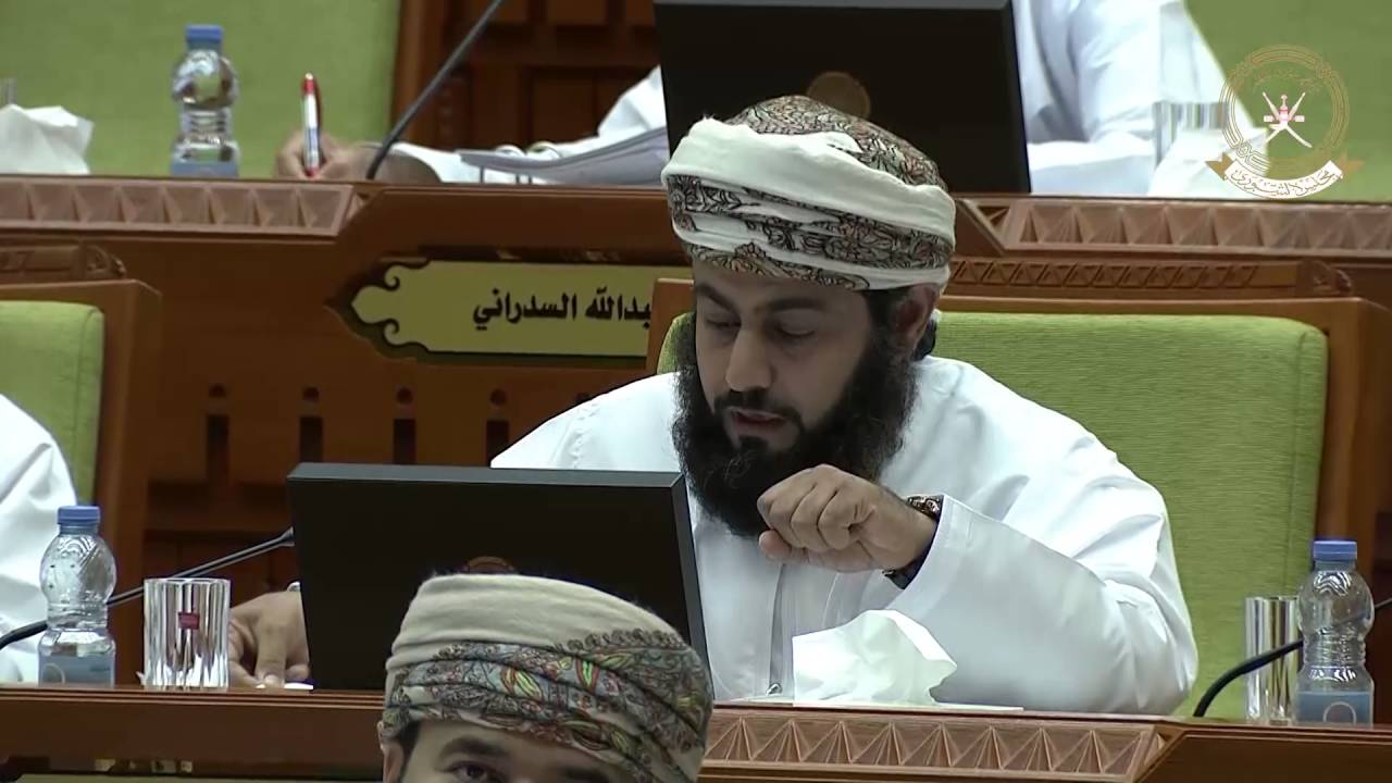 مداخلة سعادة محمد بن سعيد الحجري   ممثل ولاية  بدية مع معالي وزيرة التربية والتعليم