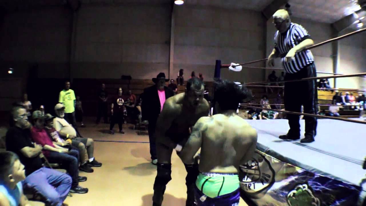 CombatSportsPro Champion Ryan Oshun defends against BU KU DAO  06/05/15