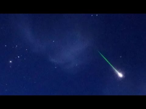 Video: Neskutečný Záznam Videa Z Perseid Meteor Shower