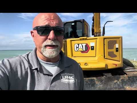 Video LONG BOARDWALK , DOCK WITH TWO GOLDEN SEA DRIVE BOATLIFTS