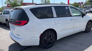 2024 Chrysler Pacifica Hybrid Select 2024 Chrysler Pacifica Hybrid Select Oklahoma City Edmond Arcadia Piedmont Guthrie Ok