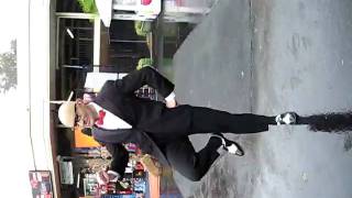 Six Flags Mr. Six Dancing.
