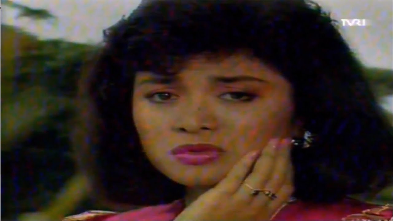 Betharia Sonatha - Hati Yang Luka (1987) Kamera Ria