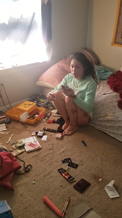 yall wanna see a drug addict go crazy? #tiffanysuggs