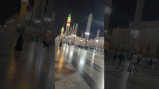 Habibi Yaa Muhammad. Masjid Al Nabawi, Madina.