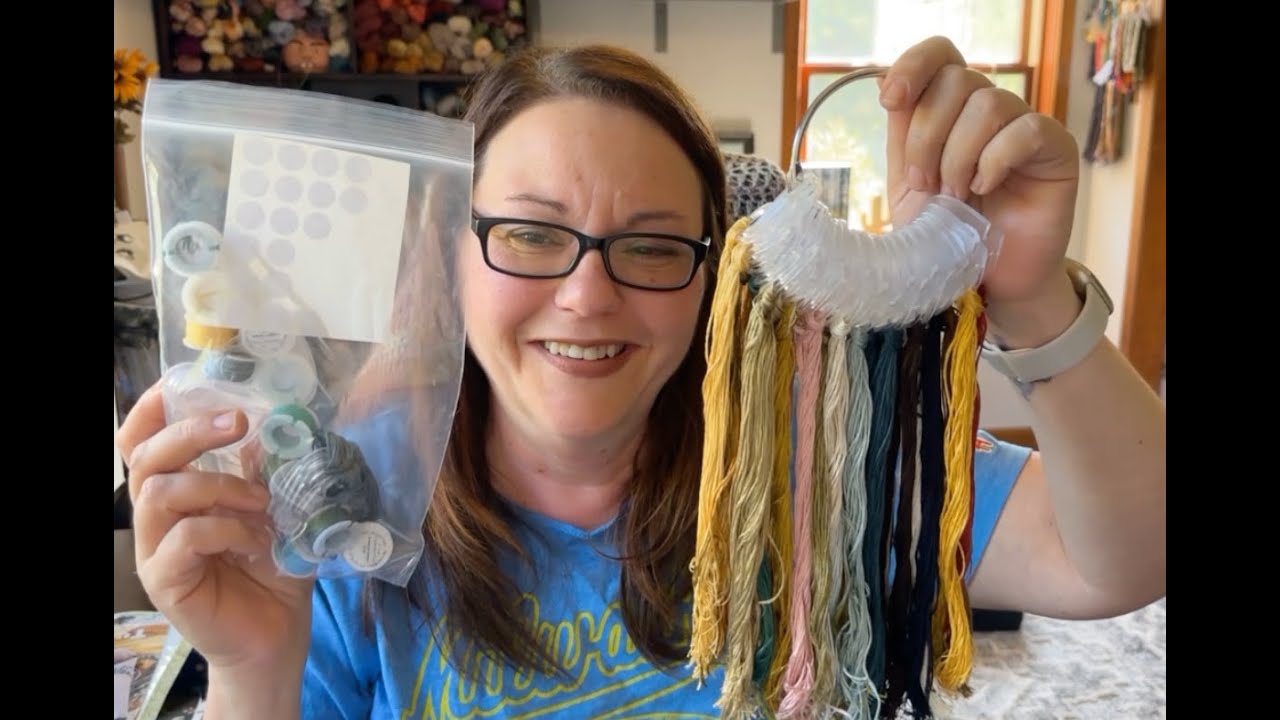 Flosstube #10 - Waiting to get hit by an acorn while watching flamingos in WI?! 