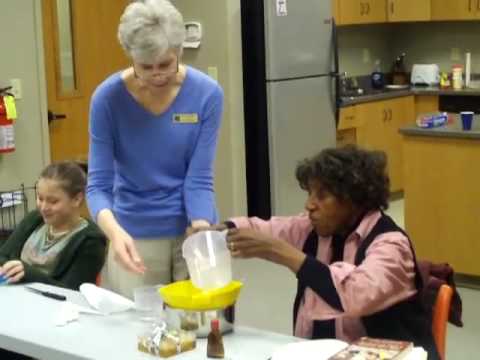 Clemson Extension 4Htube :: Makin' Beeswax Chewing...