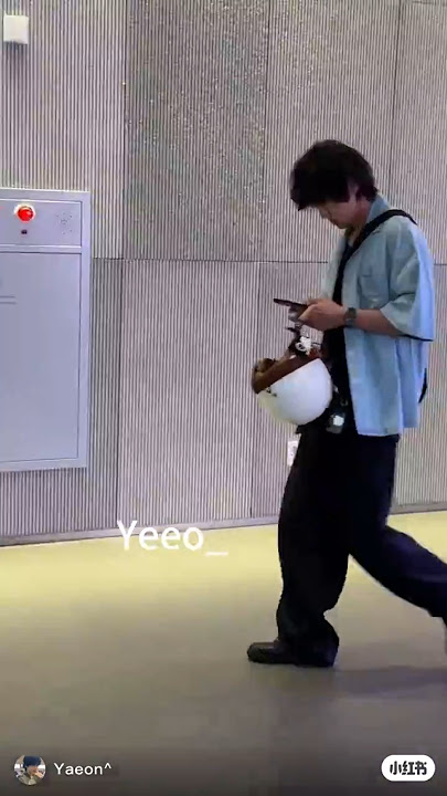 #Chanyeol sighting today at SM Building 🥰#ParkChanyeol #Loey #EXO