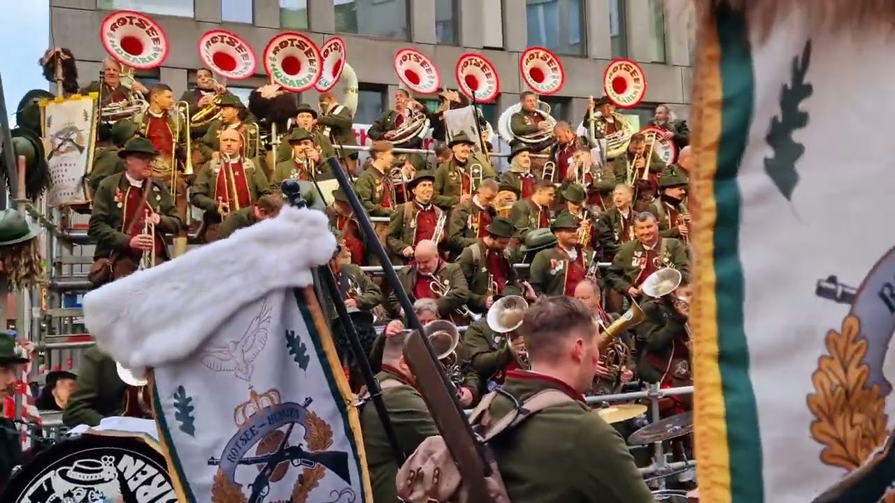 Rotsee-Husaren Ebikon live Schmudo Luzern 2025 Auftritt Falkenplatz