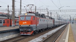 Прибытие ЧС7-019 со скорым поездом №129Я сообщением Архангельск-Москва