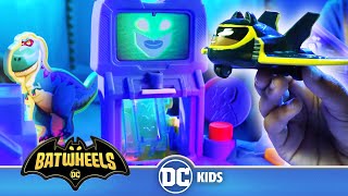 Quizz's Puzzling Jewel Heist! 💎 | Batwheels Toy Adventures | @dckids